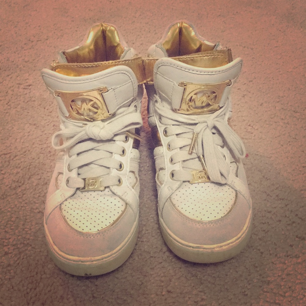 Michael kors sneakers size 7